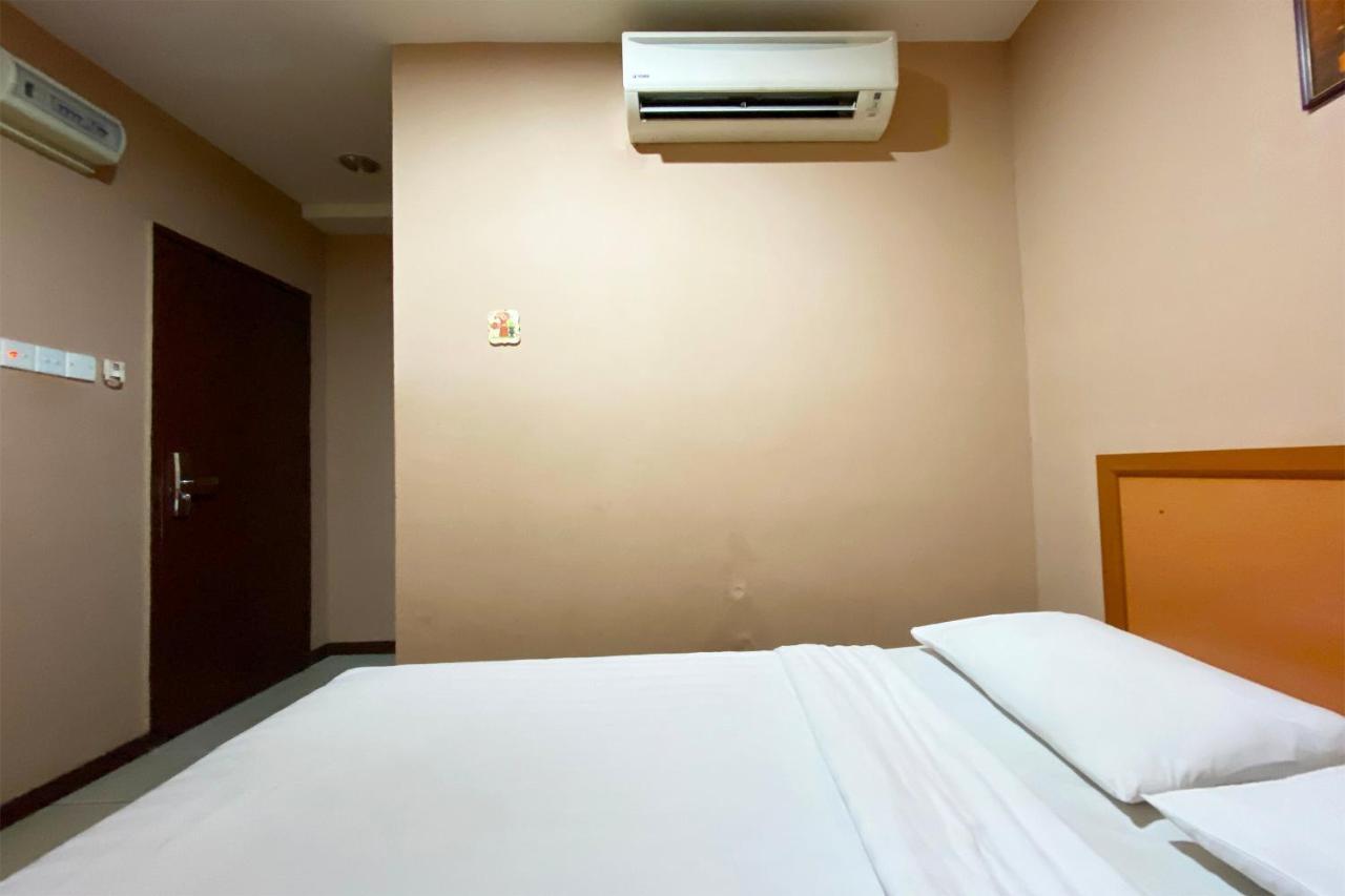 Oyo 90108 Hotel Kaya Κότα Κιναμπαλού Εξωτερικό φωτογραφία