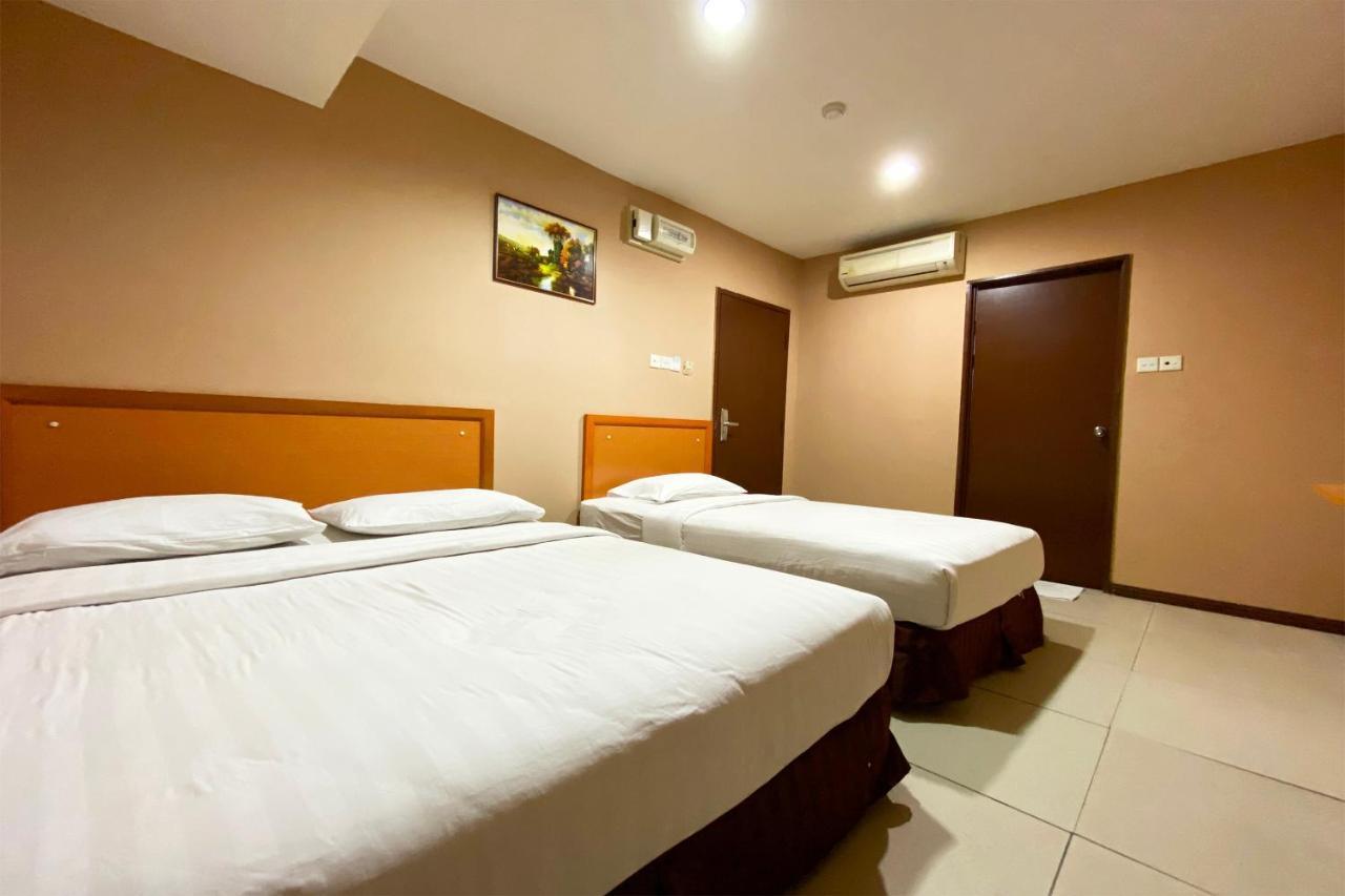 Oyo 90108 Hotel Kaya Κότα Κιναμπαλού Εξωτερικό φωτογραφία