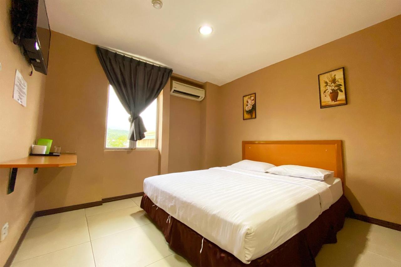 Oyo 90108 Hotel Kaya Κότα Κιναμπαλού Εξωτερικό φωτογραφία