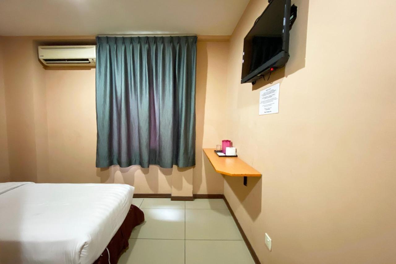 Oyo 90108 Hotel Kaya Κότα Κιναμπαλού Εξωτερικό φωτογραφία